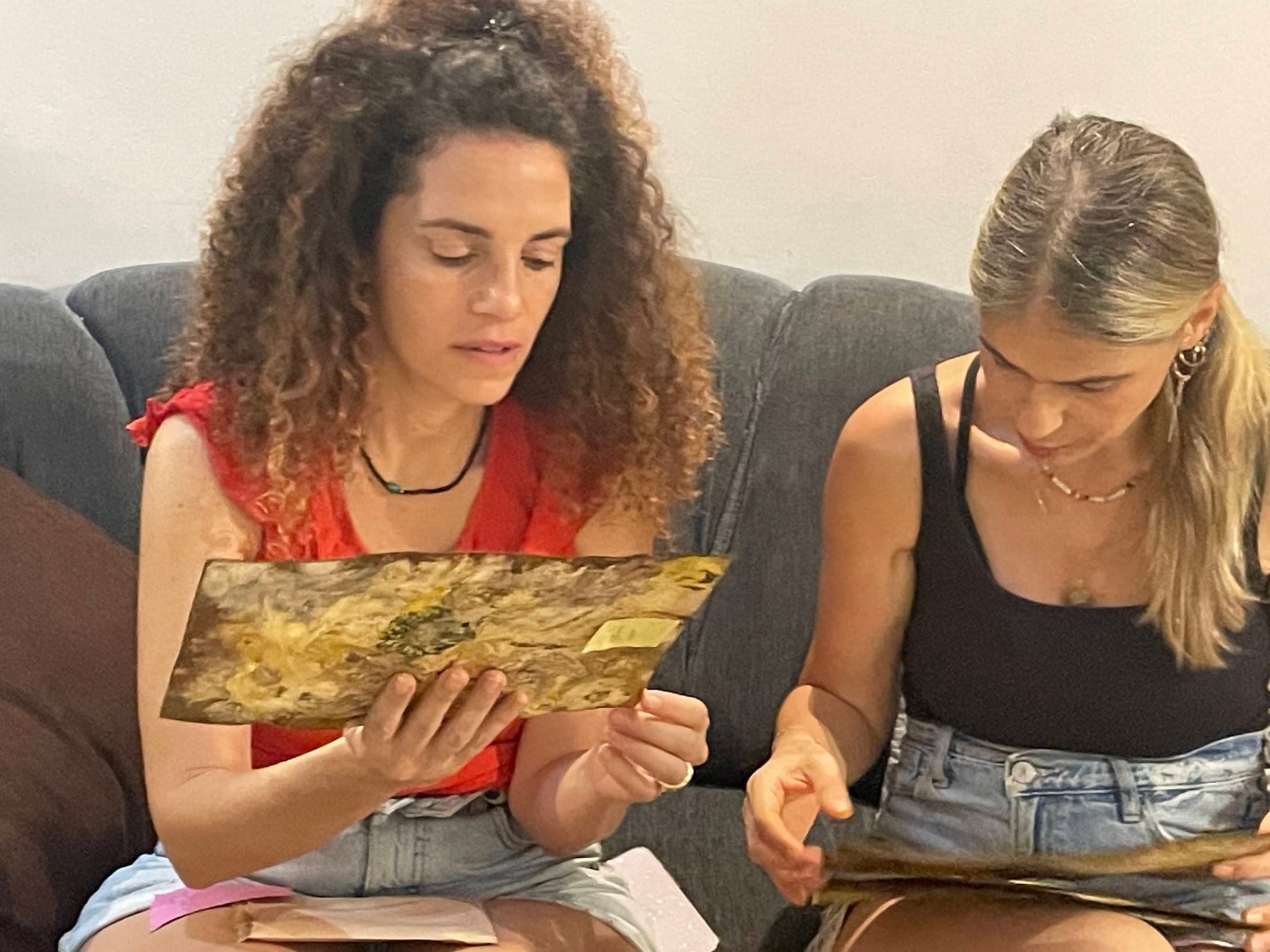 רגע מסדנת קלפי ליקוט