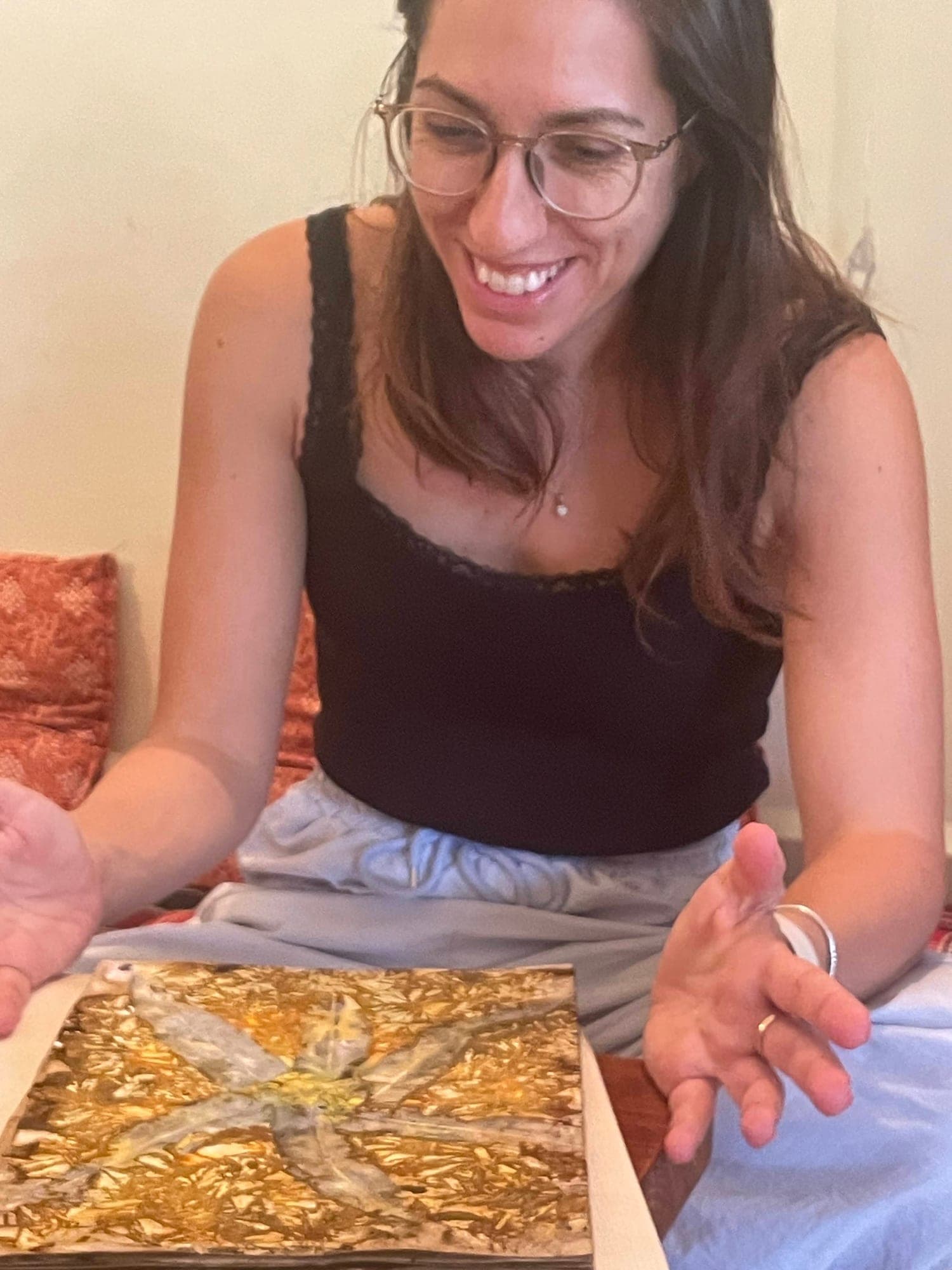 רגע מסדנת קלפי ליקוט